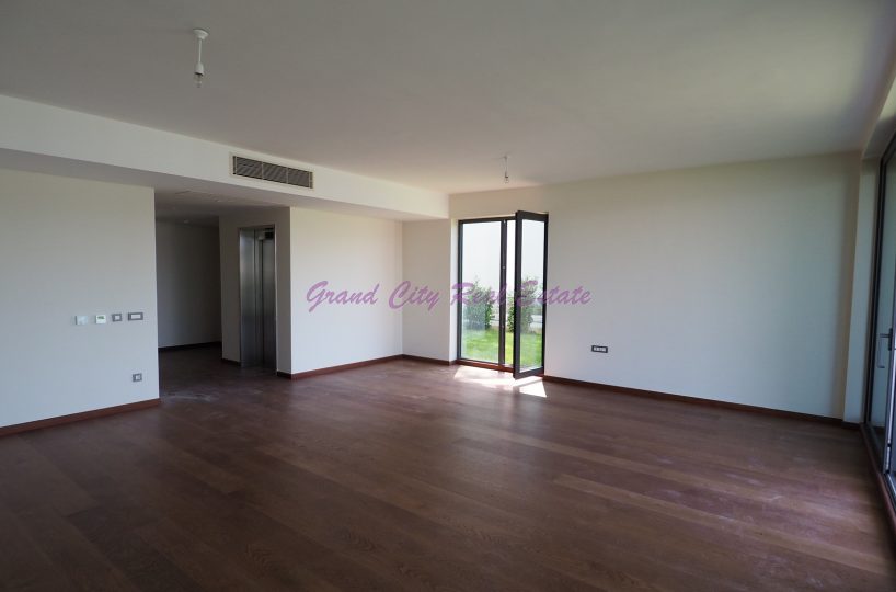 Zekeriyaköy KÖY Projesinde 2. Etapta Satılık 6+1 Villa Grand City